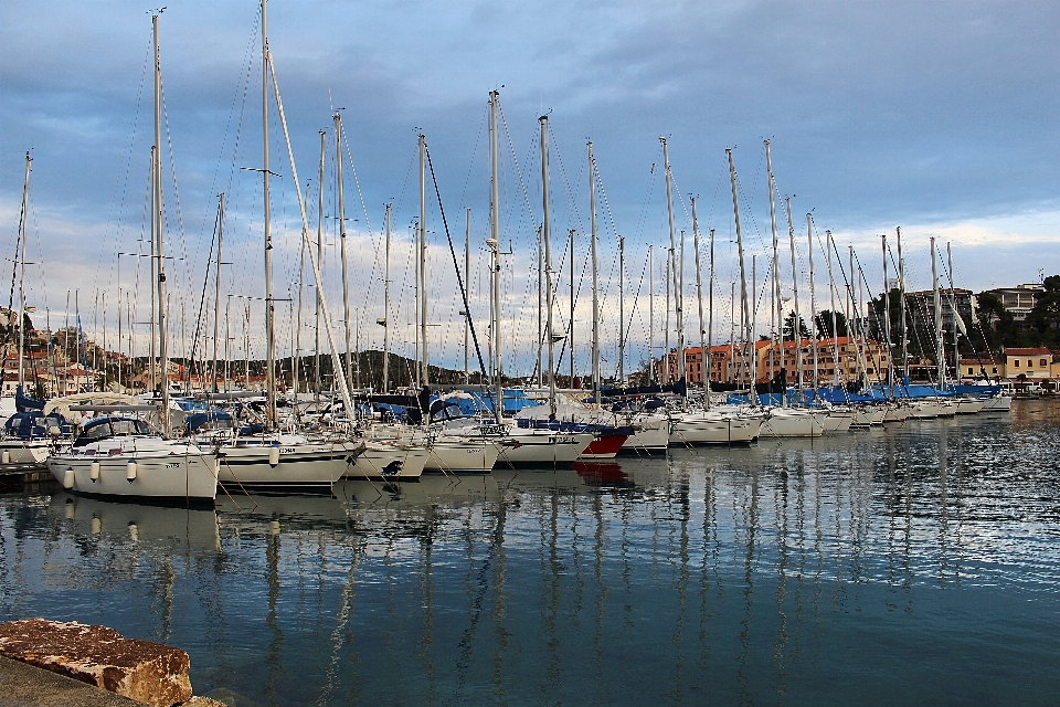 Mar costa dock barco