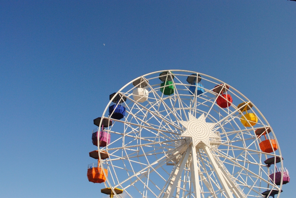 Céu lazer roda gigante
 parque de diversões
