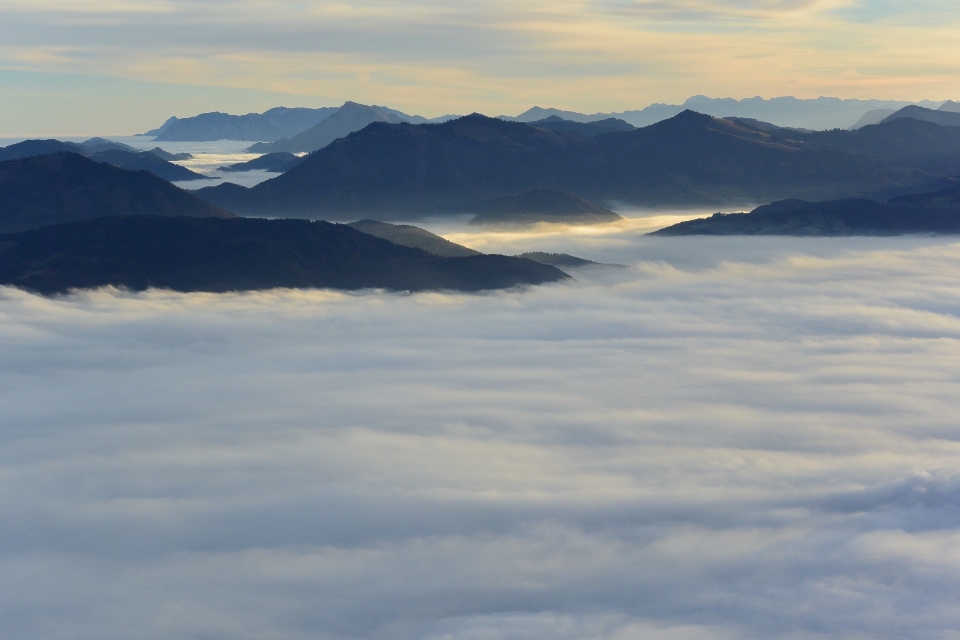 Horizon mountain cloud sky