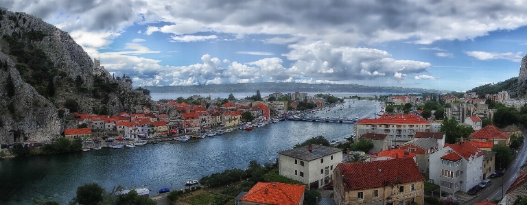 Foto Mar costa montanha cidade