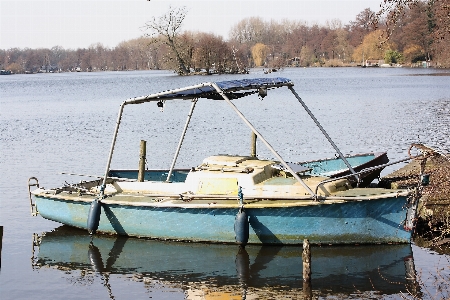 Foto Acqua barca lago vecchio