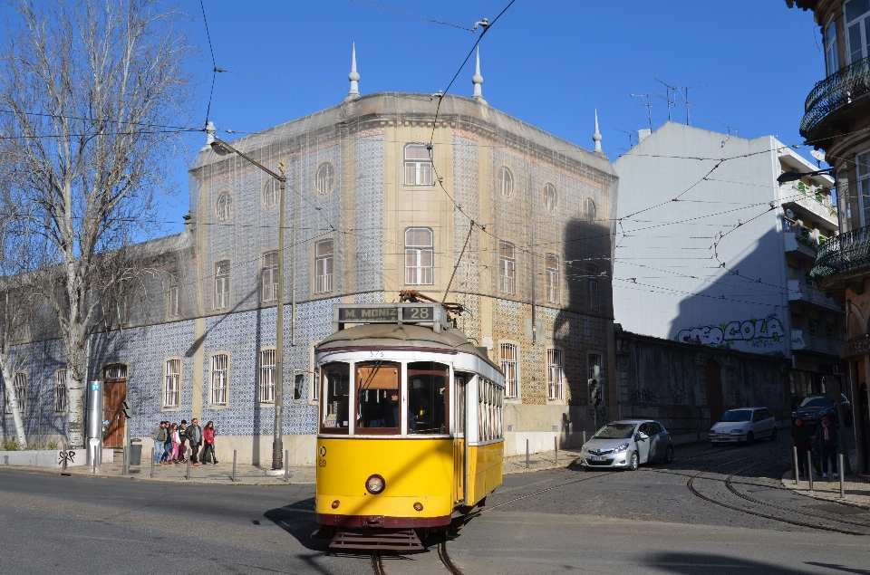 Izlemek tramvay ulaşım araç