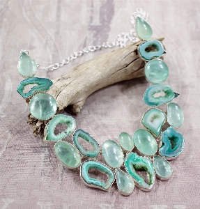 Rock chain stone green Photo