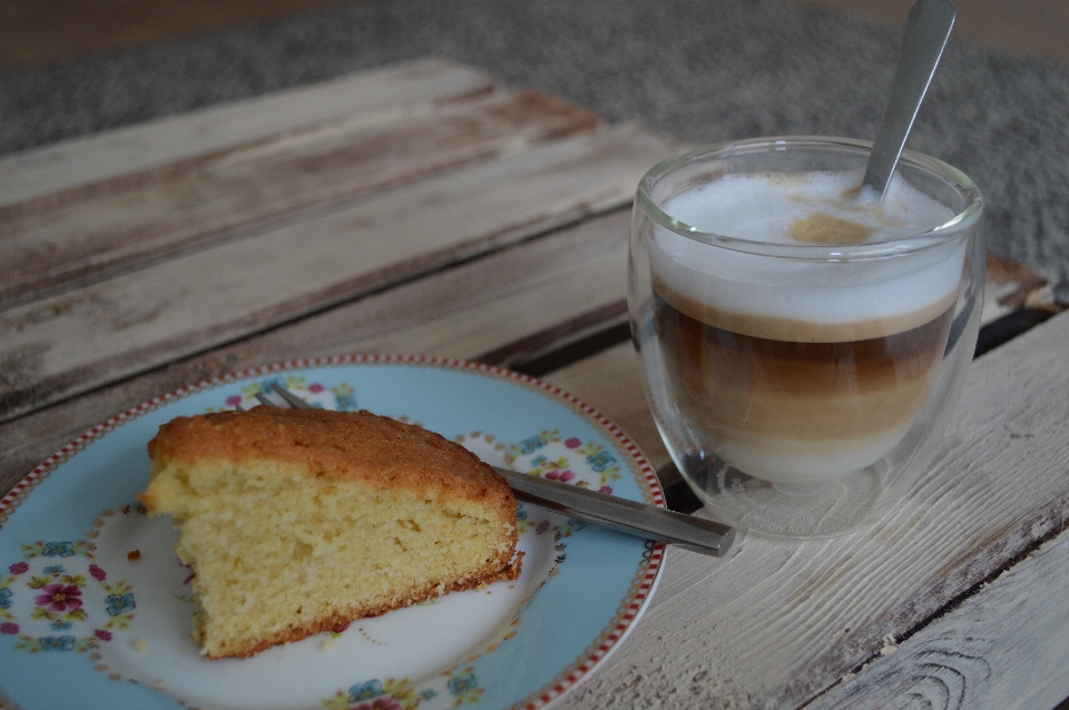 Mattina bicchiere cappuccino
 piatto