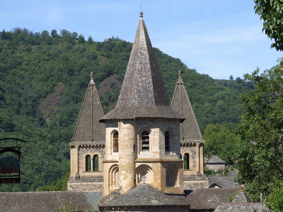 Bangunan tengara gereja kapel