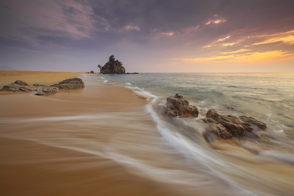 Spiaggia paesaggio mare costa