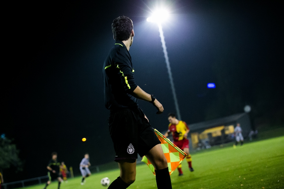 Football joueur arbitre capture d'écran
