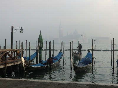 Sea water fog boat Photo