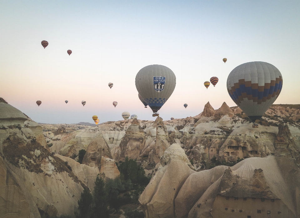 Kanat gökyüzü sıcak hava balonu uçmak