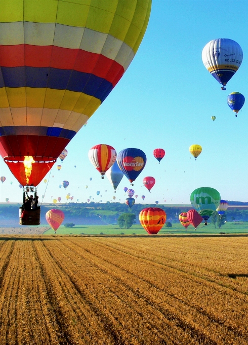 Ballon montgolfière avion véhicule