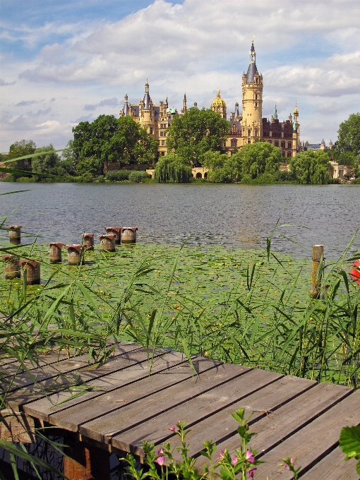 Flower lake river walkway