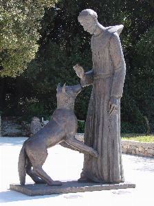 Foto Cachorro monumento estátua religião