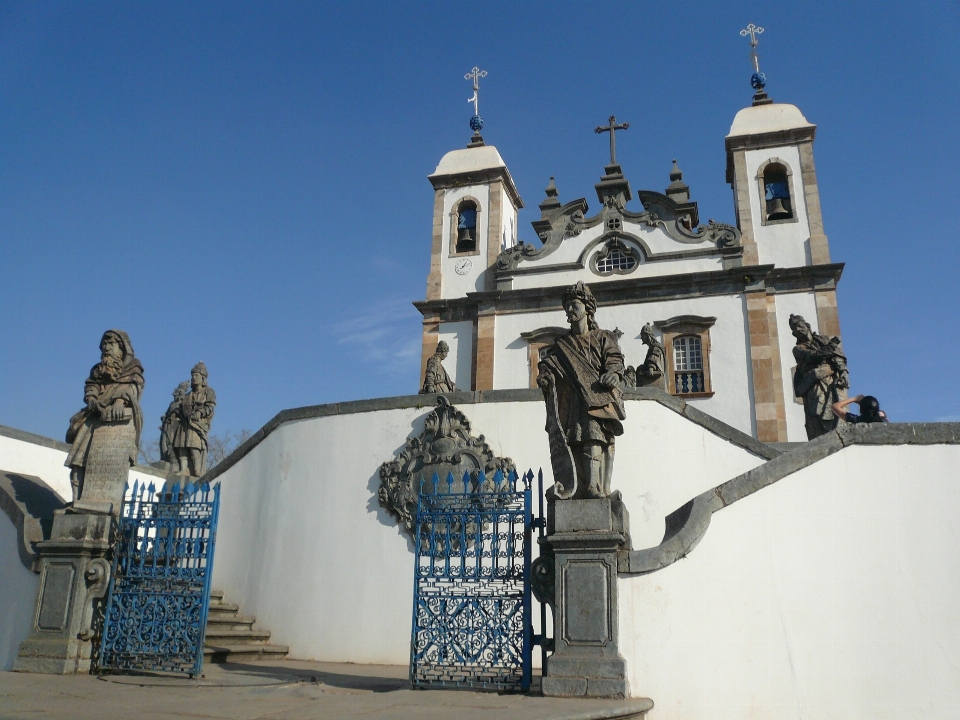 Monumento punto di riferimento chiesa cappella