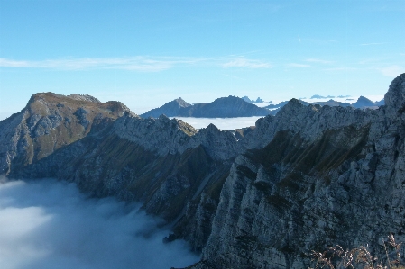 Foto Lanskap gurun
 gunung salju