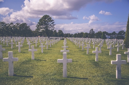 Monument military france green Photo