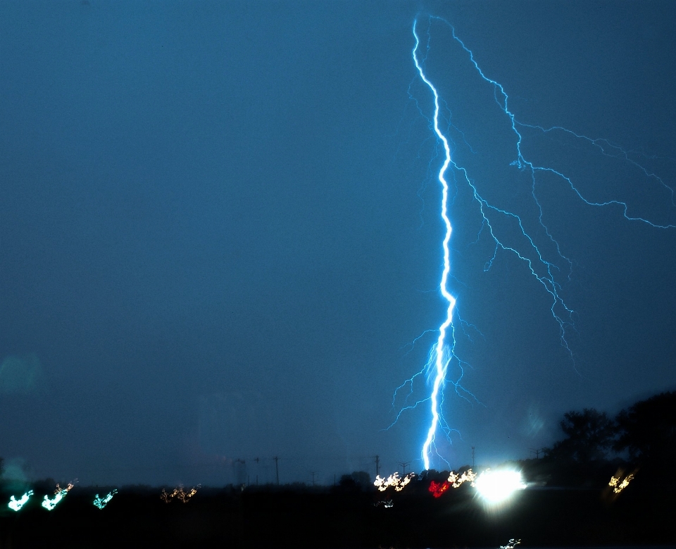 Naturaleza exterior noche lluvia