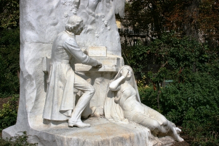 Rock paris monument statue Photo