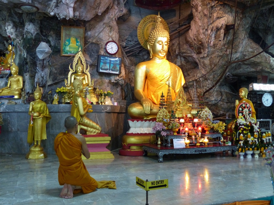 Edificio lugar de adoración
 tailandia templo