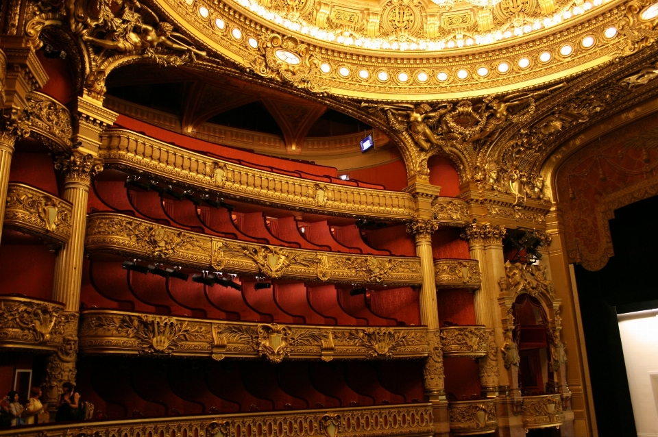 Salle
 bâtiment palais opera