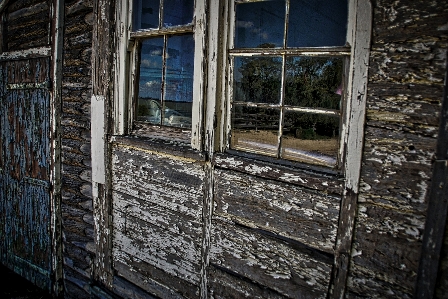 Grungy wood antique house Photo