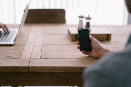 Smartphone writing screen table Photo