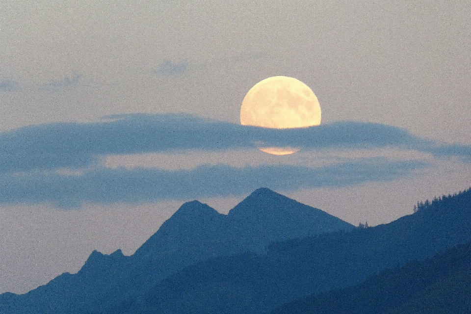 Mountain cloud sky sun