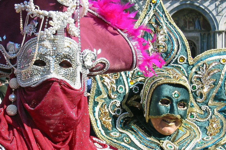 Karnaval italia venesia pakaian