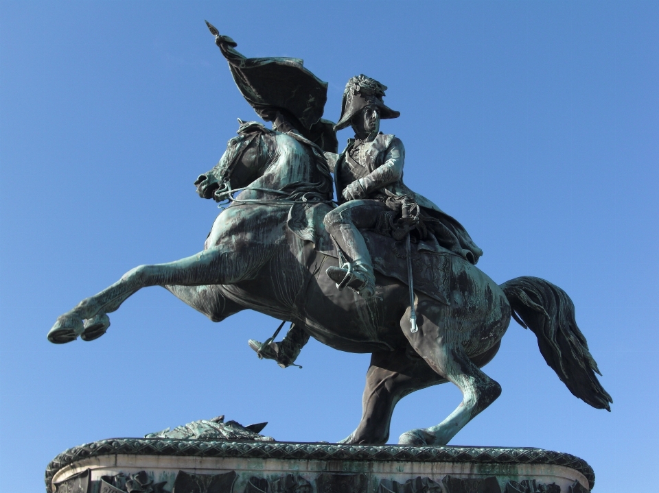 Monumen patung austria peringatan