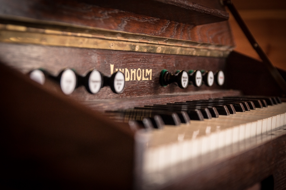 Music keyboard technology antique