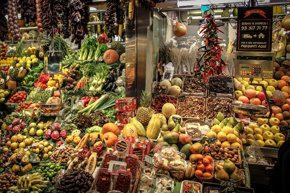 Fruit city food vendor