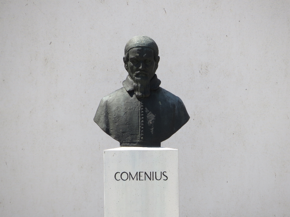 Monumento estatua símbolo escultura