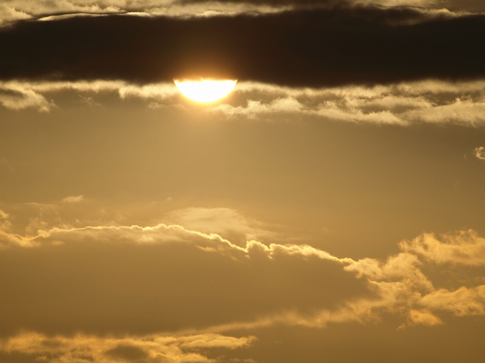 Horizon nuage ciel soleil