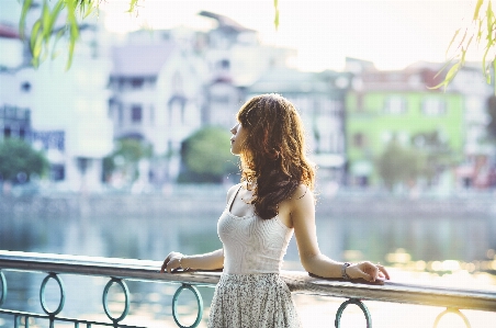 Foto Donna tramonto luce del sole femmina