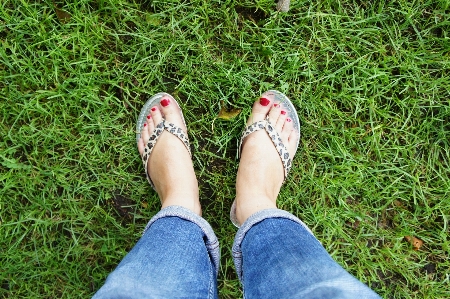 Hand grass shoe woman Photo