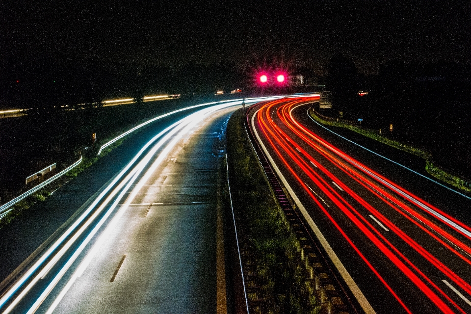 Light road white traffic