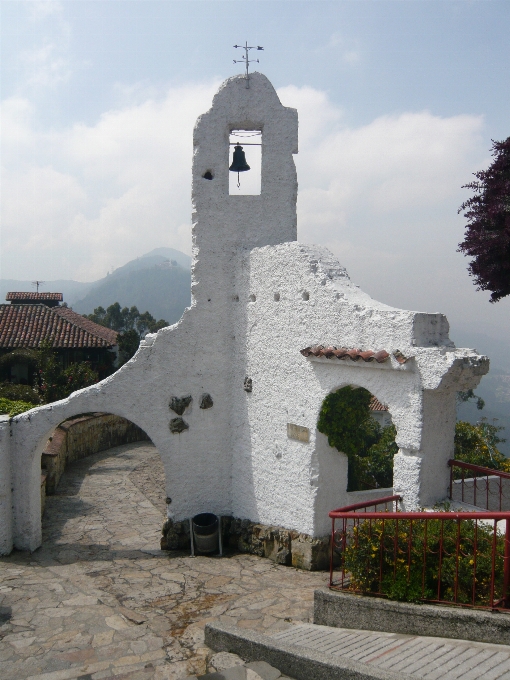 Bangunan menara gereja kapel