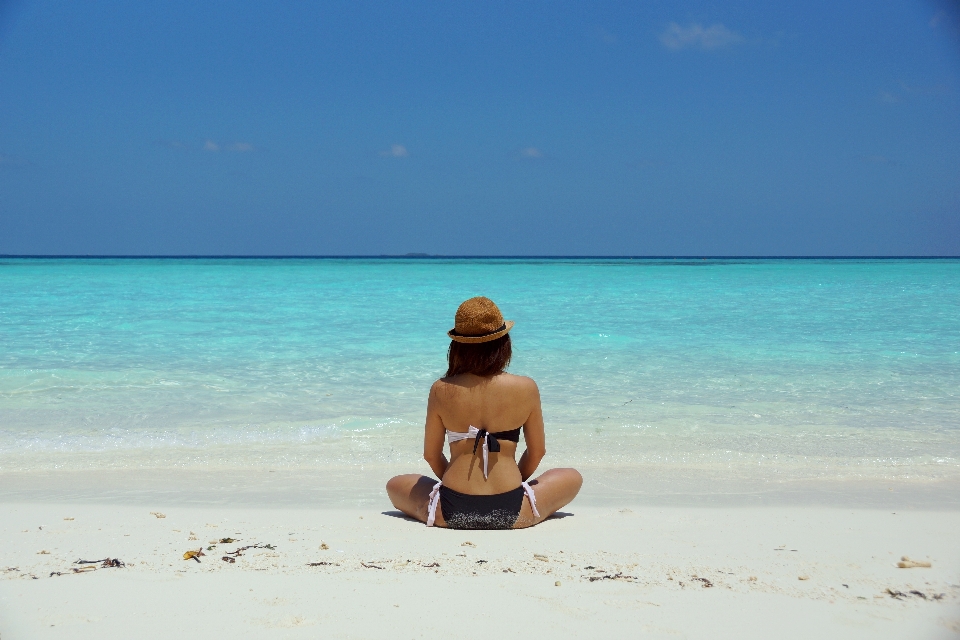 Spiaggia mare acqua sabbia