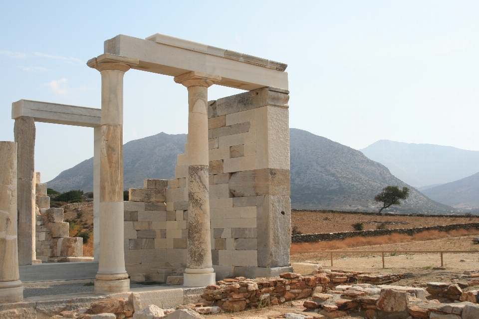 Arsitektur struktur monumen lengkungan