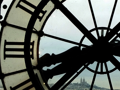 Wheel window clock paris Photo