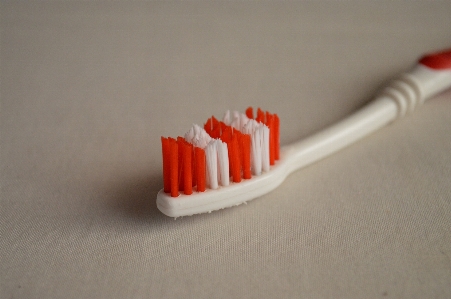 Photo Brosse outil rouge faire le ménage