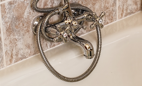 Chain bathtub bathroom jewellery Photo