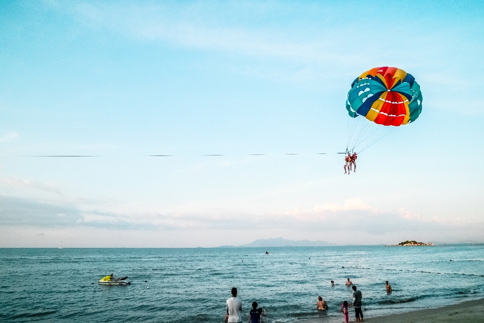 Pantai laut rakyat olahraga