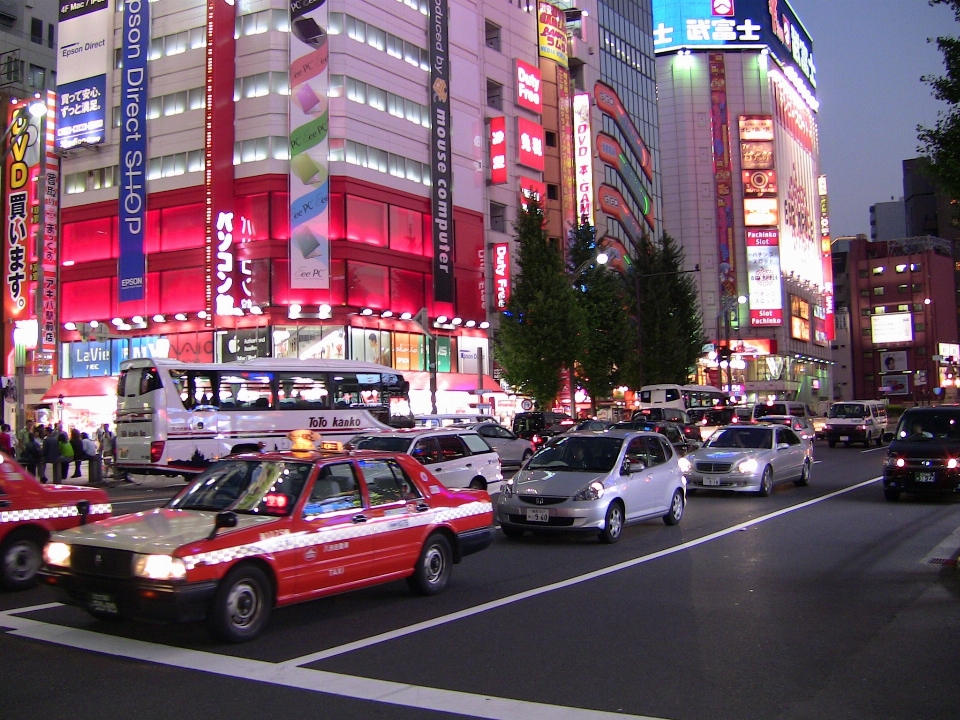 歩行者 道 渋滞 街