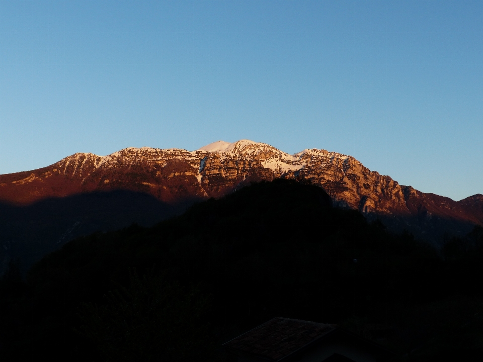 Paesaggio natura rock selvaggia
