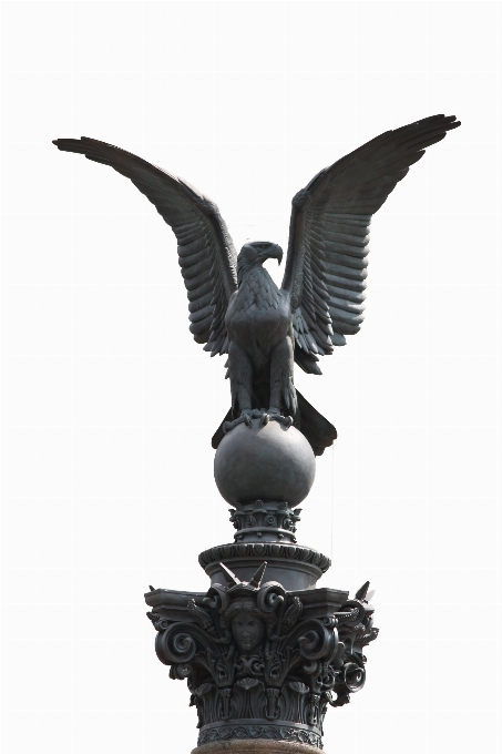 Oiseau aile monument statue