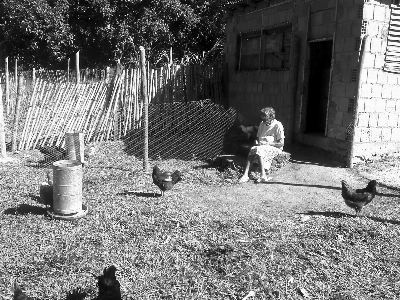 Foto Preto e branco
 sol mulher fazenda