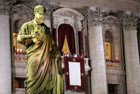 Foto Statua religione chiesa cattedrale