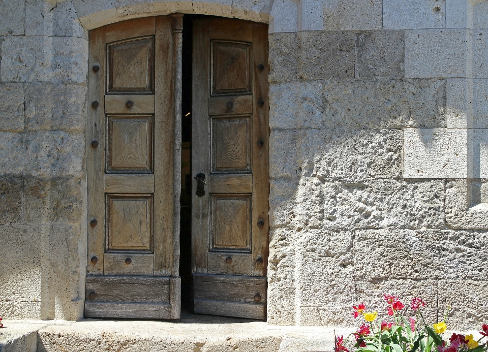 Bois fenêtre vieux maison