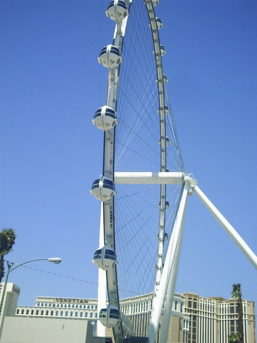 Città veicolo ruota panoramica
 torre