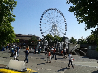 Outdoor sky wheel play Photo